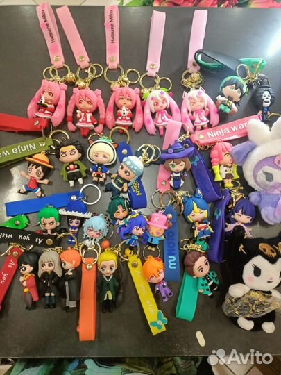 Аниме фигурки, значки, брелки,игрушки