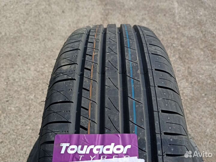 Tourador X Wonder Van 215/65 R16 89H