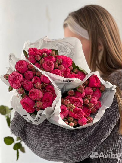 Пионовидные розы. Букет цветов роз