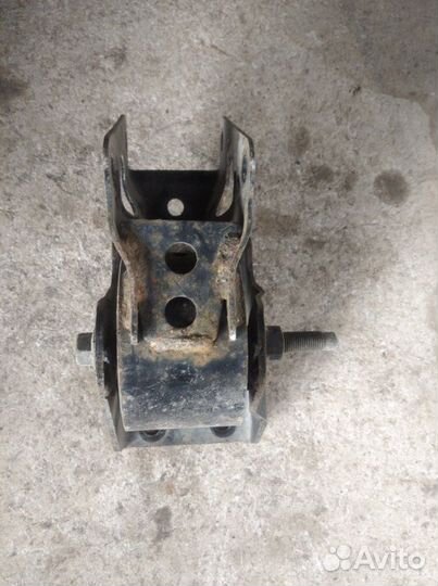 Подушка двигателя Nissan Teana J31 2003-2008