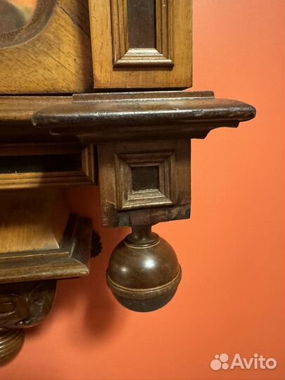 Настенные часы Gustav Beker