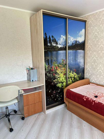 2-к. квартира, 56 м², 2/5 эт.