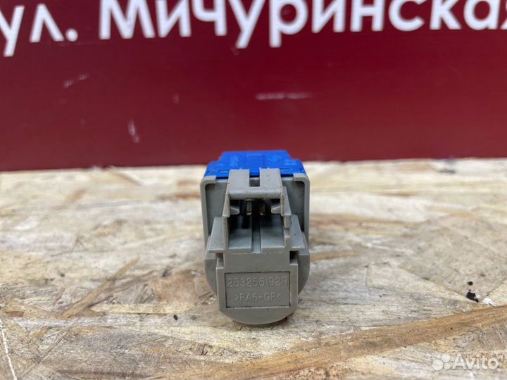 Датчик педали сцепления LADA X-Ray