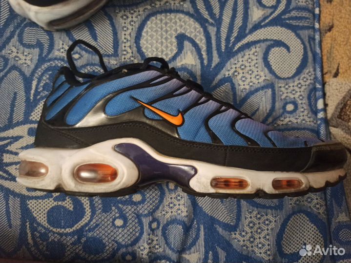 Кроссовки Nike tn