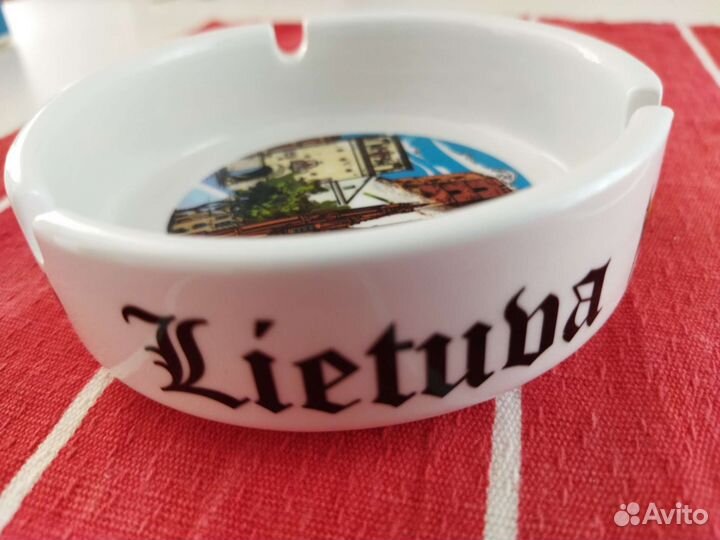 Пепельница фарфоровая