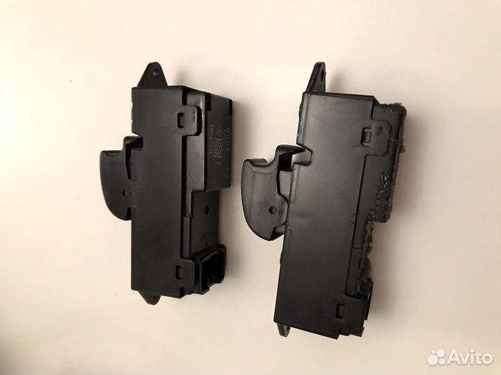 Кнопка стеклоподъемника Mitsubishi Lancer 10