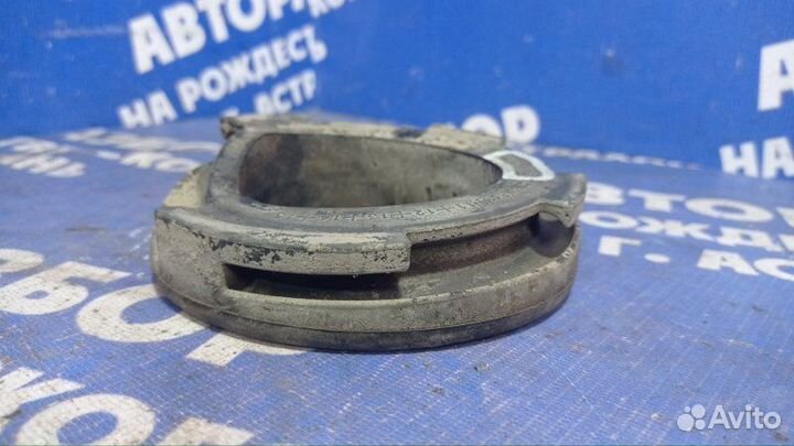 Опора задней пружины Hyundai Solaris 1 седан 2011