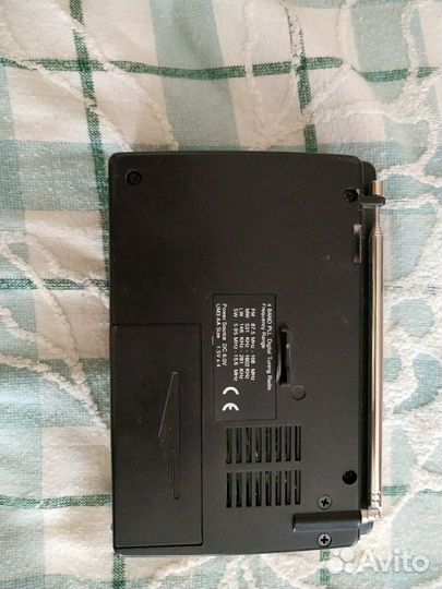 Радиоприемник Marlboro+часы Marlboro оригинал