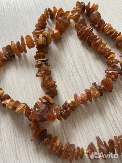 Янтарные бусы