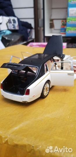 Машинка чёрный Rolls-roys металлическая /моделька