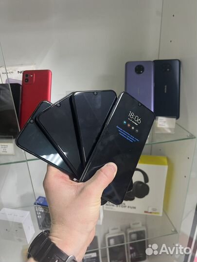 Samsung Galaxy A50, 4/64 ГБ