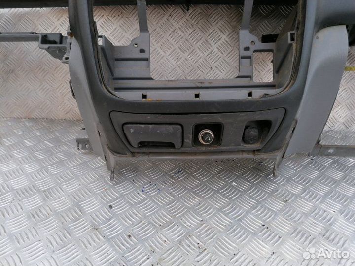 Торпедо Toyota Land Cruiser HDJ100 4.2 1HD-FTE