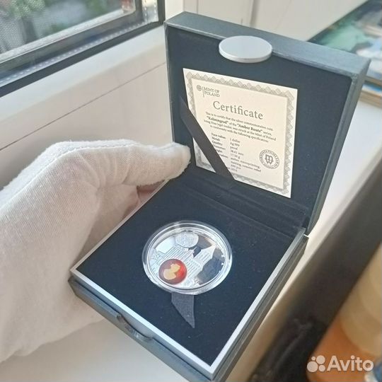 Подарочная монета серебро янтарь Калининград