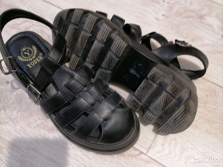 Сандалии