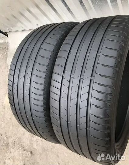 Bridgestone Turanza T005 215/55 R17