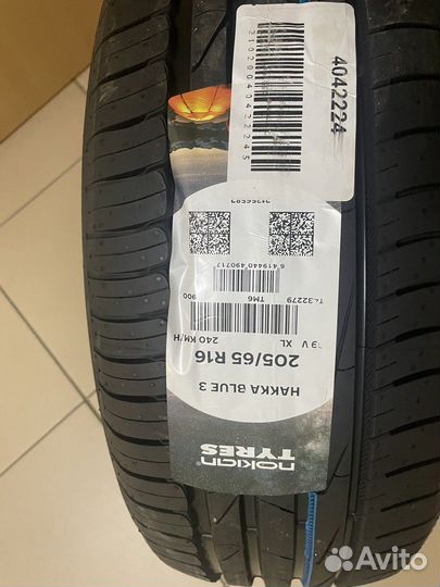 Nokian Tyres Hakka Blue 3 205/65 R16