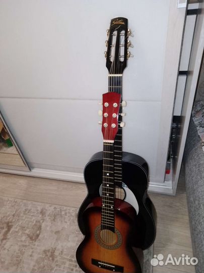 Детская гитара