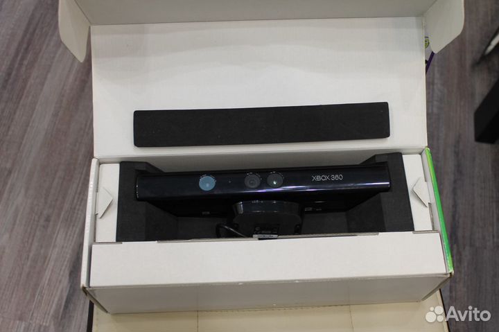 Кинект для Xbox 360 + 4 игры