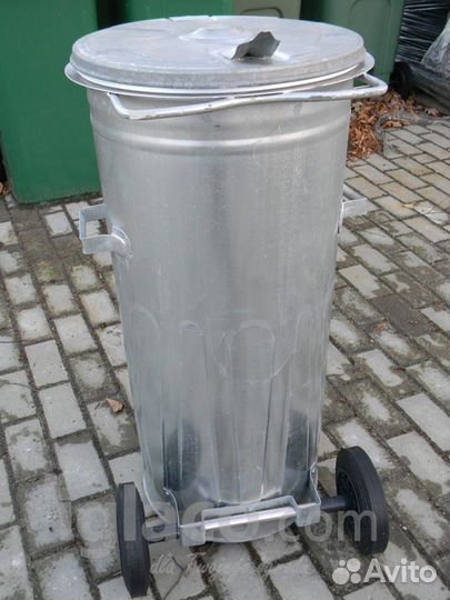 Контейнер (бак) для мусора на колесах 120L