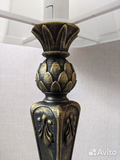 Лампа настольная