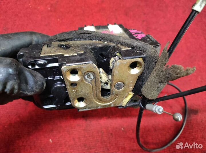 Замок передний левый Ссанг Йонг Актион Нью