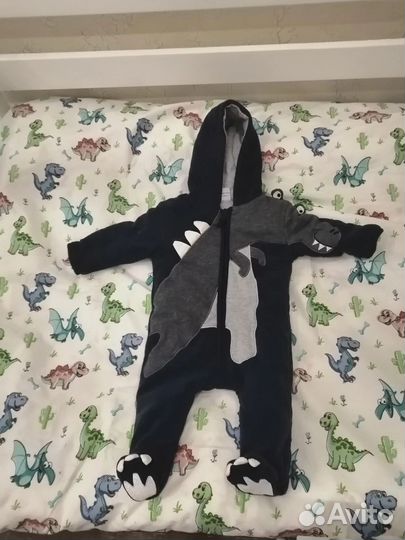 Комбинезон для малыша утепленный 0-4 месяца