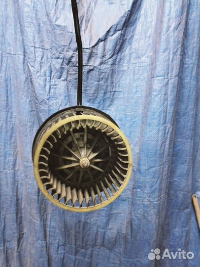 Моторчик печки audi 80