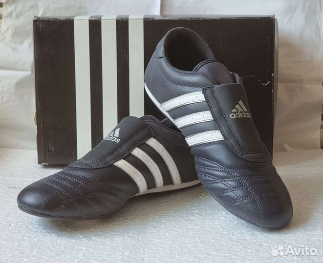 Кроссовки Adidas для Тхэквондо Adi-Sm II