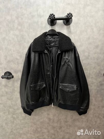 Бомбер represent