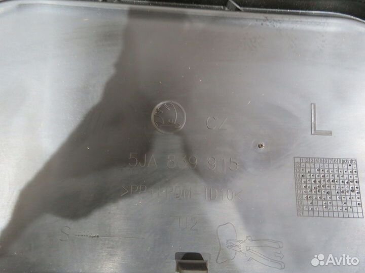 Заглушка двери задней левой Volkswagen Polo