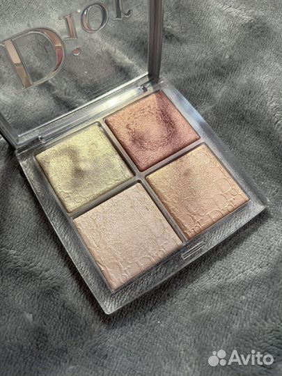 Палетка dior backstage 004 хайлайтеры