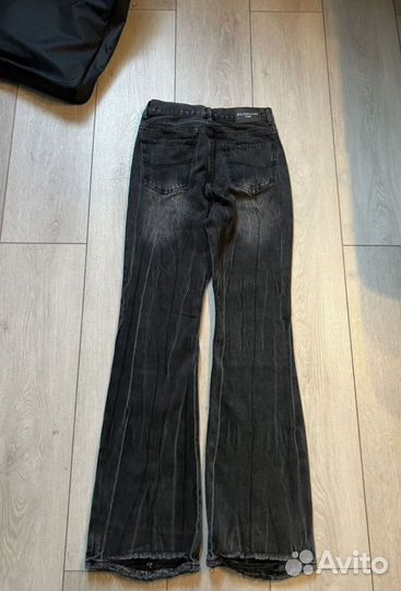 Джинсы клеш balenciaga flared lost tape jeans