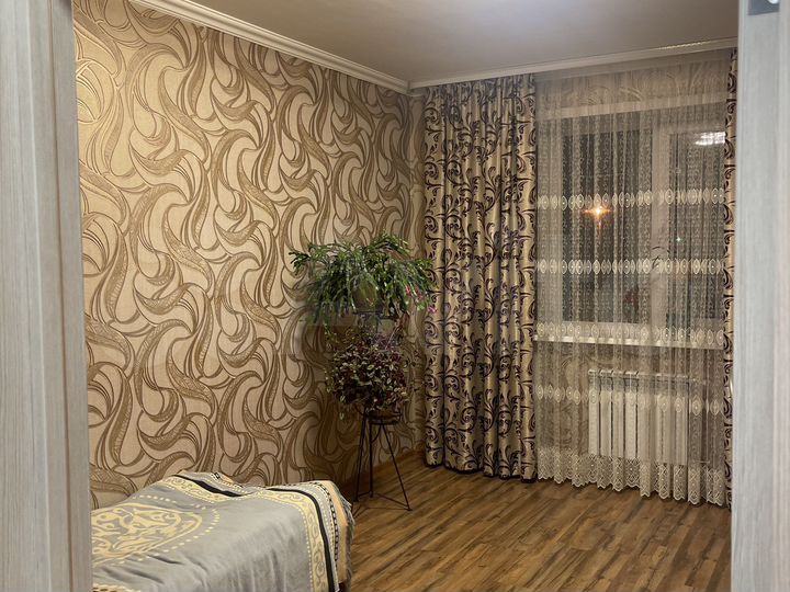 3-к. квартира, 82 м², 2/9 эт.