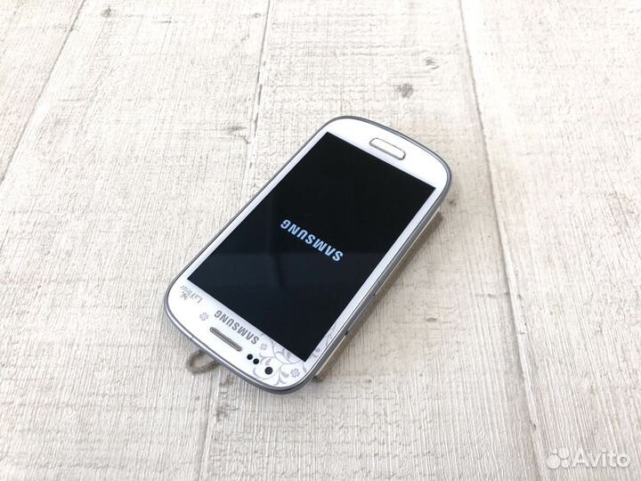 Samsung Galaxy S3 Mini i8190 8гб