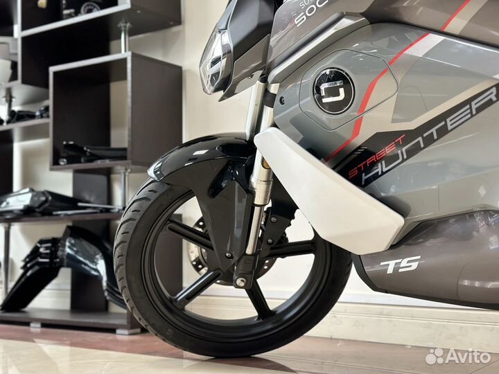 Электромотоцикл Super Soco Street Hunter