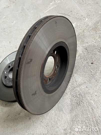 Тормозные диски от Volkswagen Polo