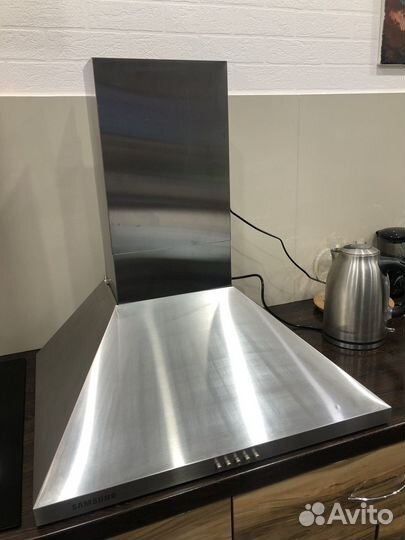 Вытяжки для кухни Samsung и Икеа бу 60 см