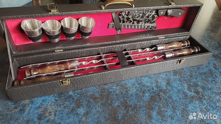 Шашлычный набор на 4 шампура