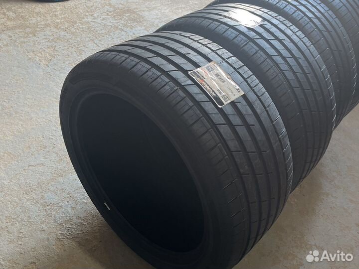 Hankook Ventus S1 Evo3 SUV K127A 275/40 R22 и 325/35 R22 114Y