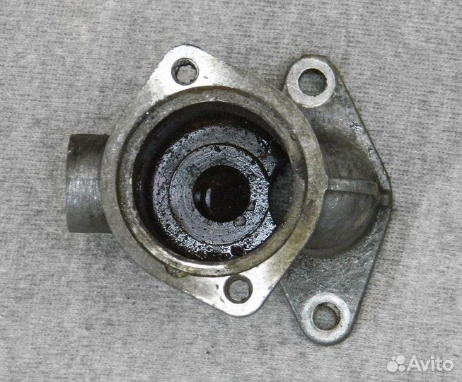 Корпус термостата Mazda 626 GE