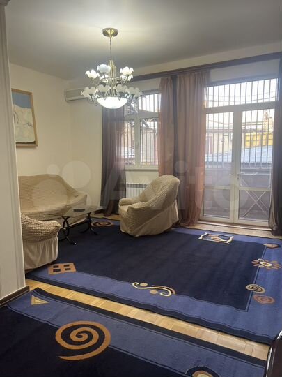 3-к. квартира, 100 м², 1/5 эт.