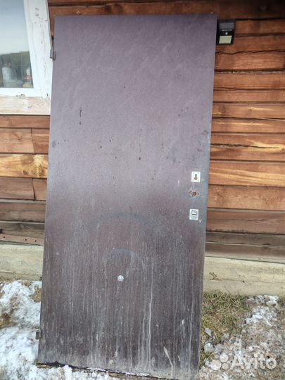 Металлическая дверь бу 90 200