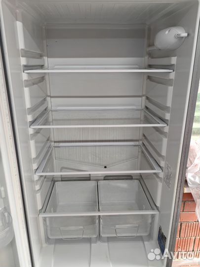 Холодильник б/у Indesit biaa18SH