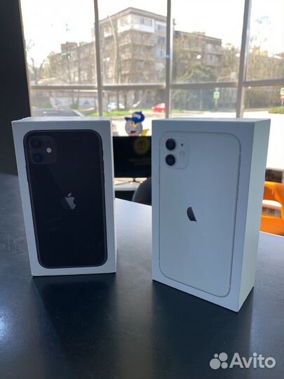 iPhone 11, 64 ГБ