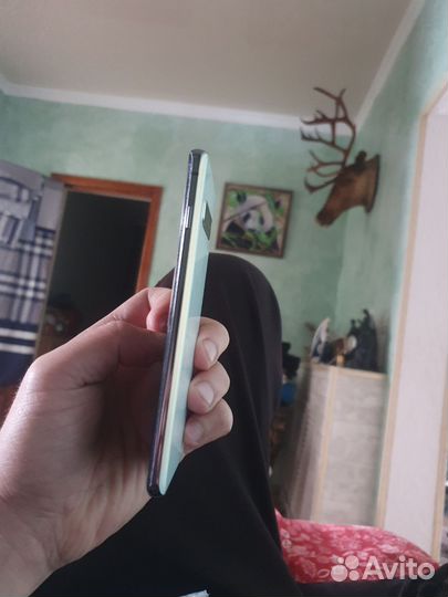 Samsung Galaxy S10, 8/128 ГБ