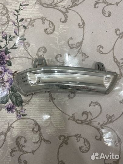 Повторитель поворота в зеркало гольф плюс