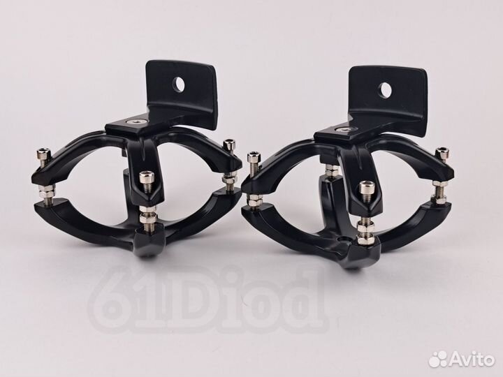 Крепление дополнительных фонарей на трубу