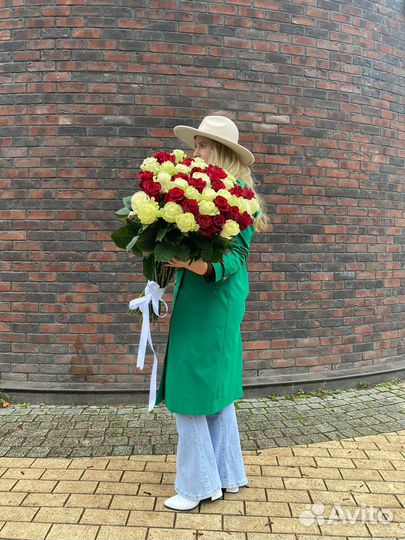 51 роза Эквадор 70 см