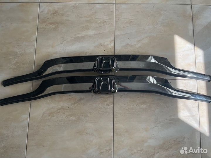 Накладка двери багажника Honda Cr V 5