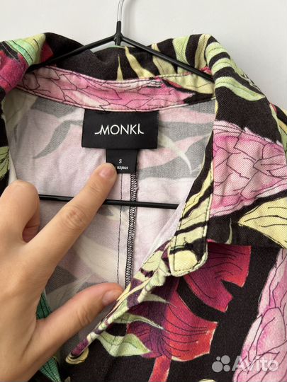 Платье Monki